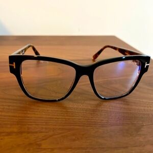 NWOT Tom Ford blue light-blocking glasses with NO prescription